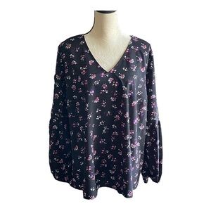 NWT-LANE BRYANT-BLACK FLORAL TOP-SIZE 22